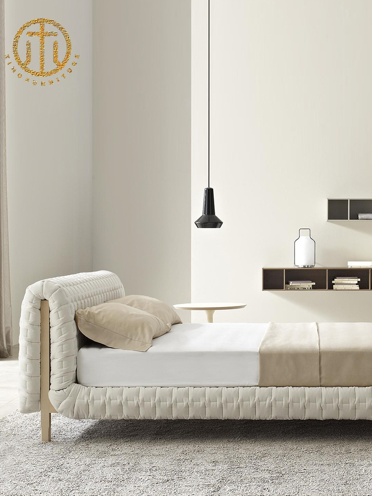 Italian Minimalist Freehand Space Fabric Bed For Bedroom