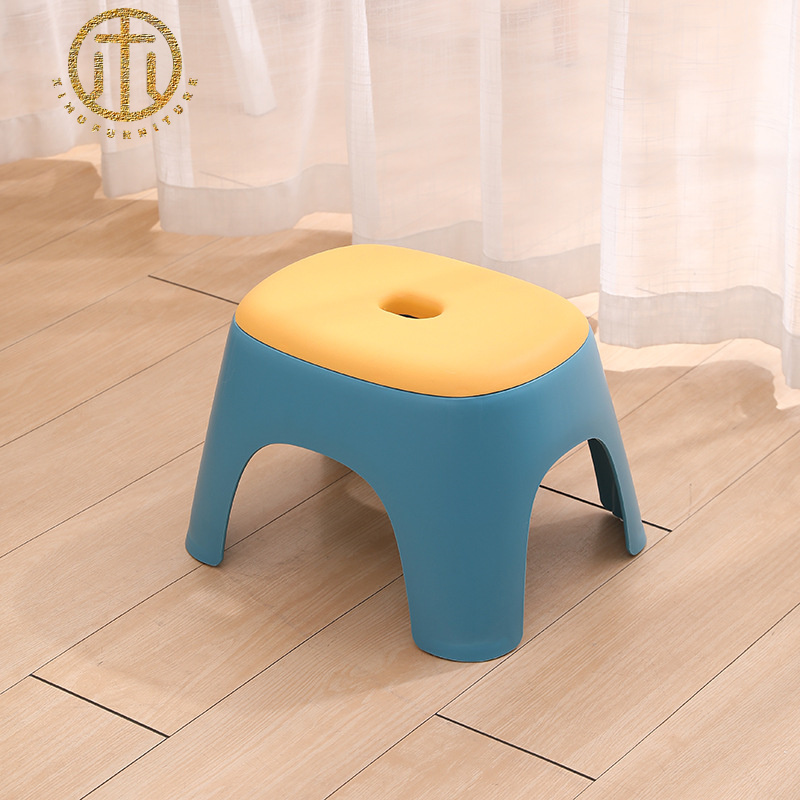 Minimalist Plastic Macaron Color Oval Stool in Bedroom