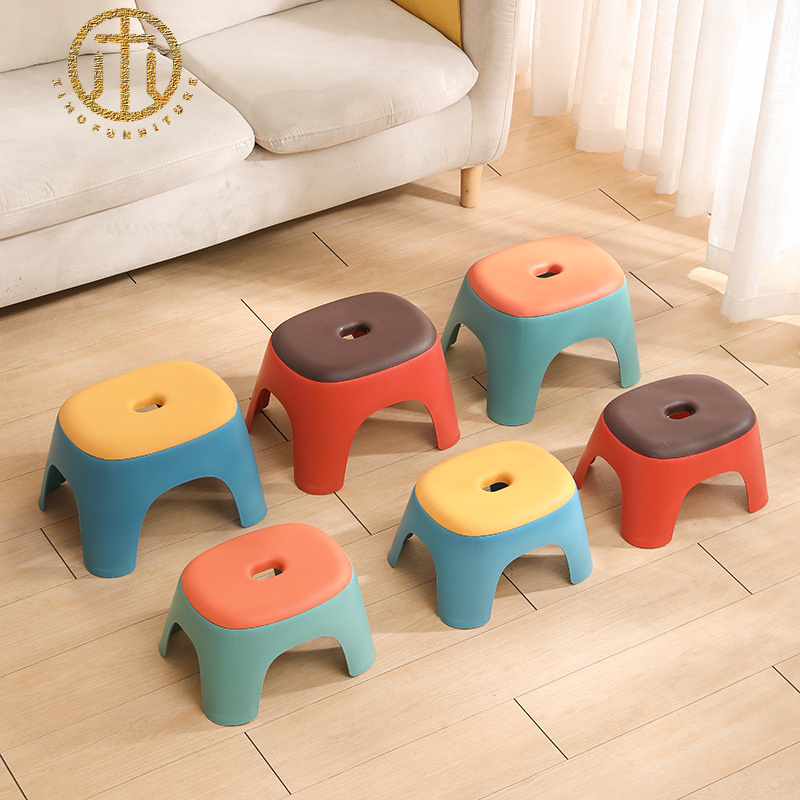 Minimalist Plastic Macaron Color Oval Stool in Bedroom